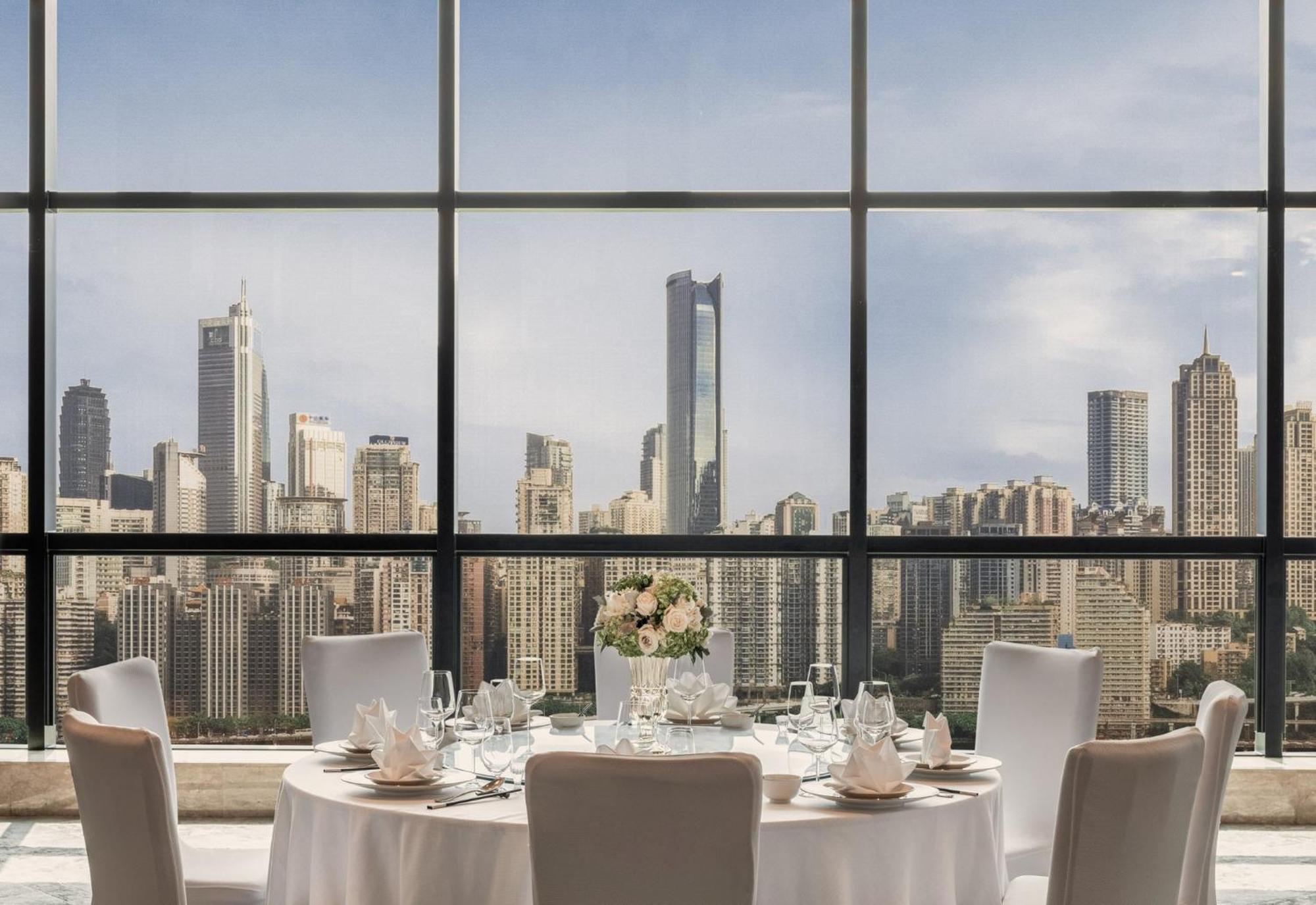 Regent Chongqing - Complimentary 1St Round Mini Bar Daily Hotell Exteriör bild