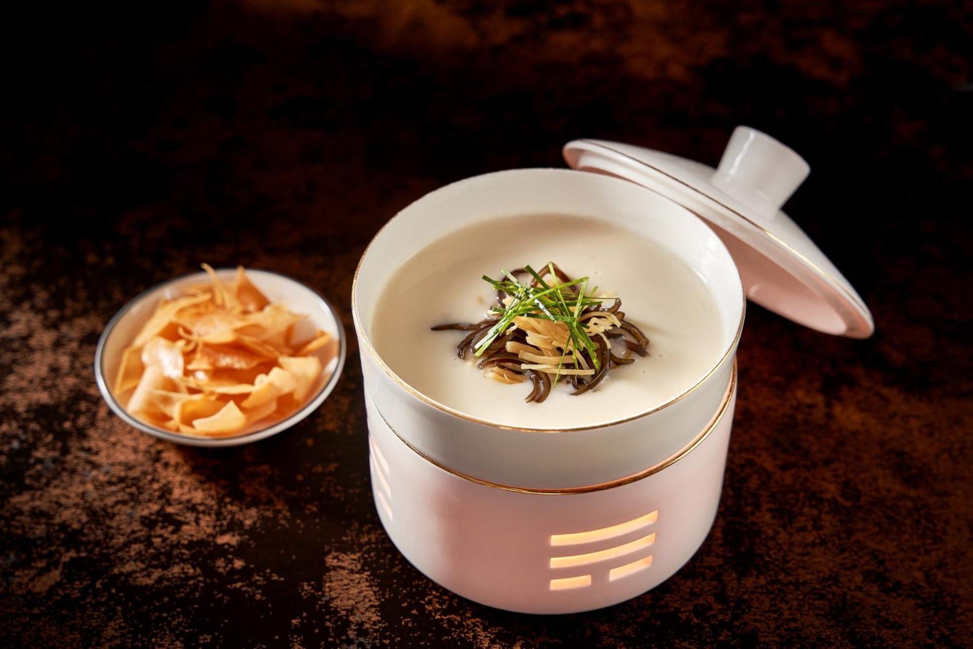 Regent Chongqing - Complimentary 1St Round Mini Bar Daily Hotell Exteriör bild